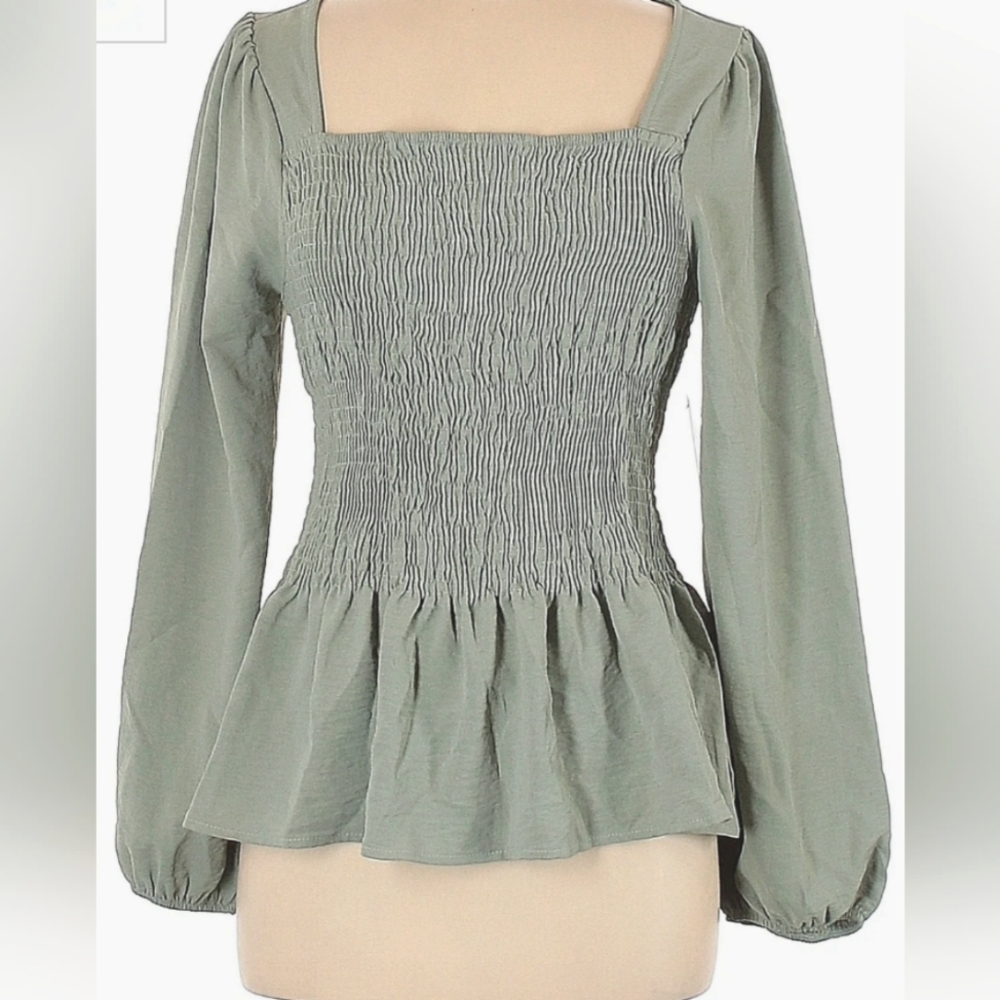 Women's Long Sleeve Top Size Medium